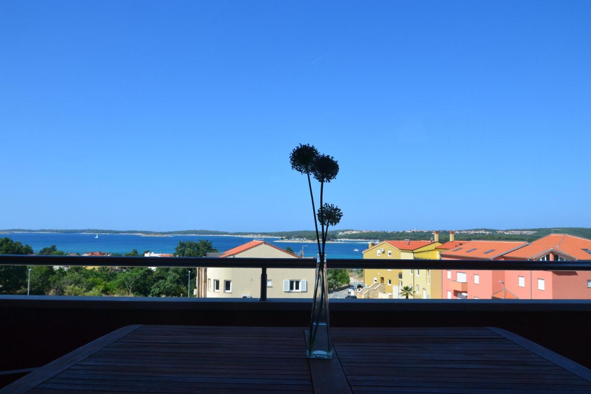 Roza Apartment
