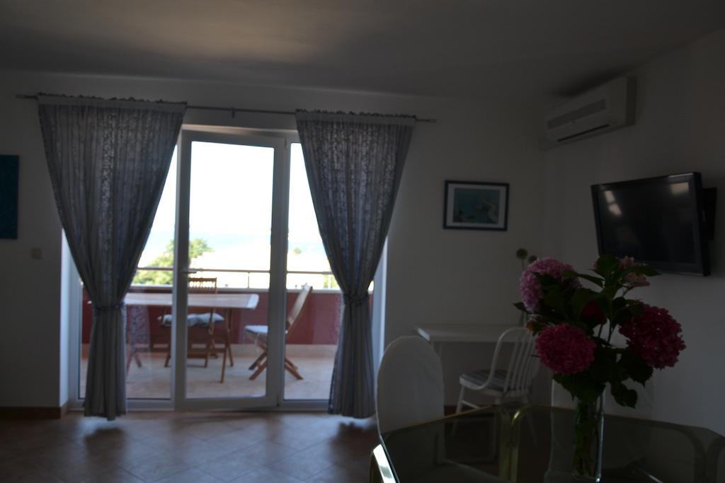 Apartment Roza *