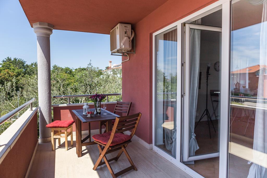 Apartment Roza *
