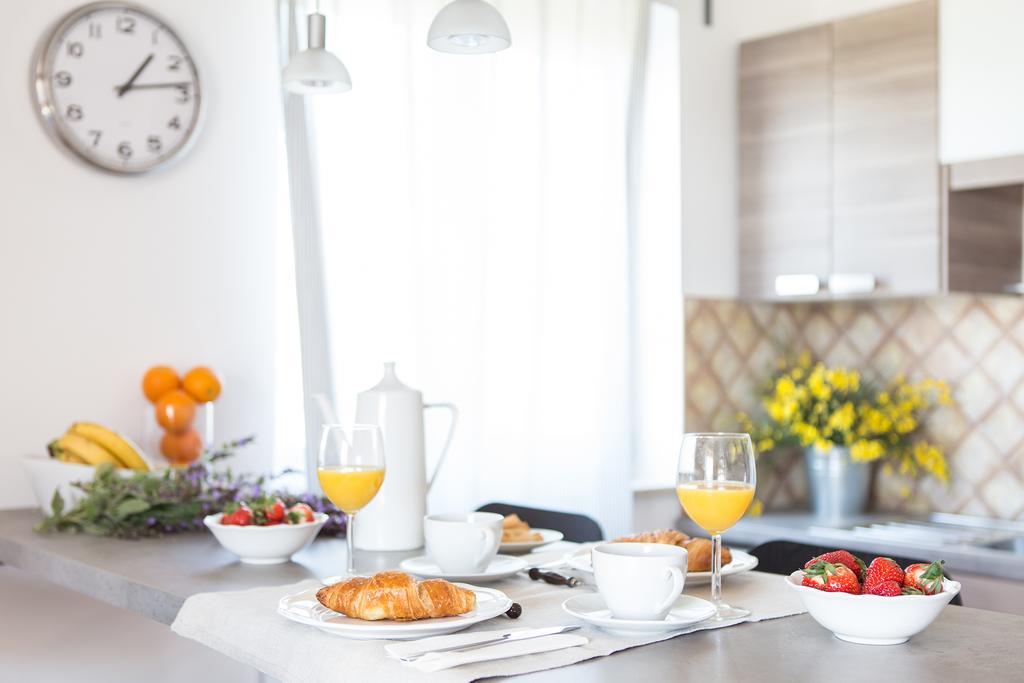 Apartma Roza *
